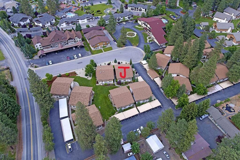 Walk To Downtown * 6 Guests * Pets * A/C! * No Stairs! Lejlighed Leavenworth Eksteriør billede