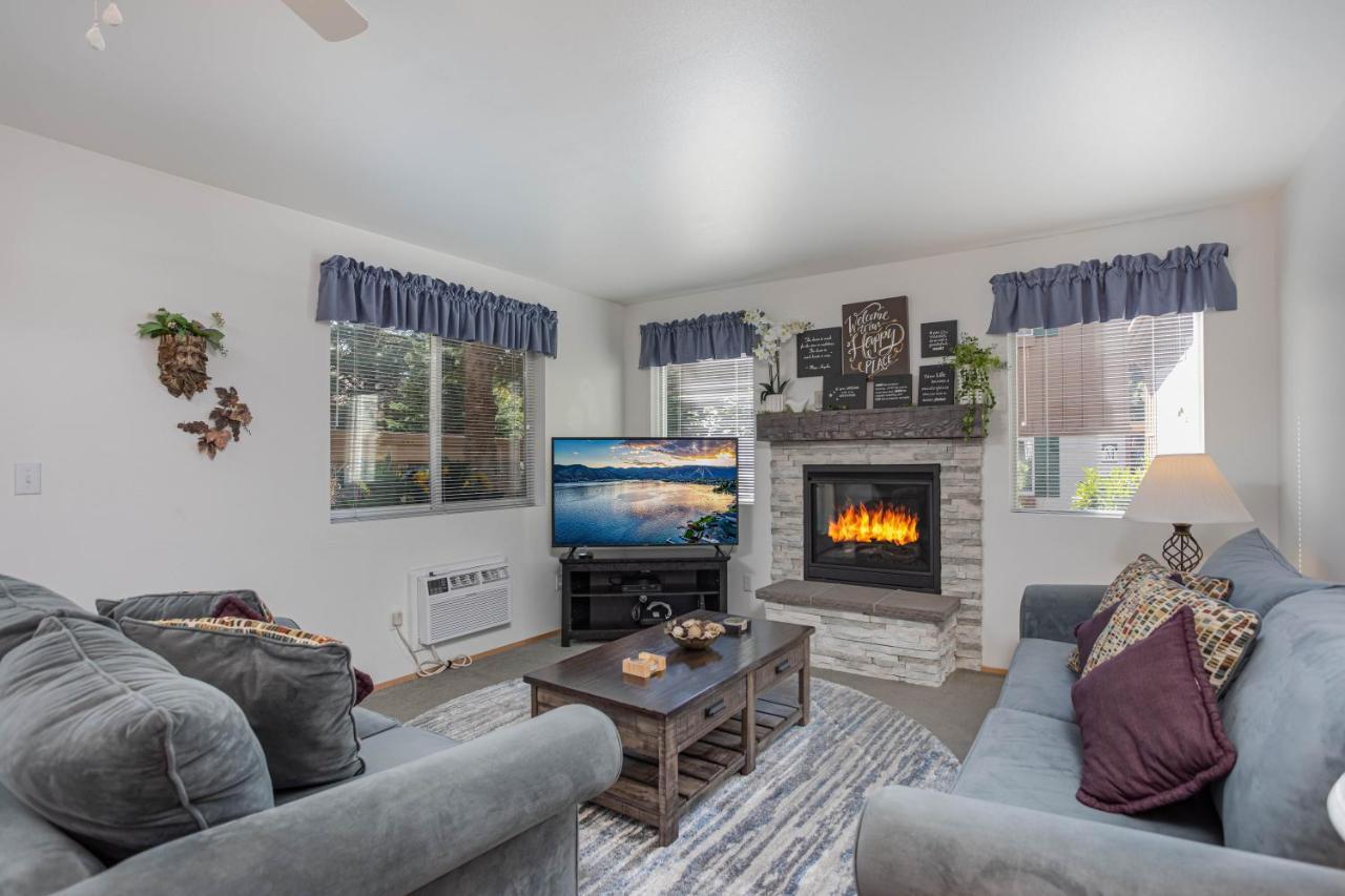 Walk To Downtown * 6 Guests * Pets * A/C! * No Stairs! Lejlighed Leavenworth Eksteriør billede
